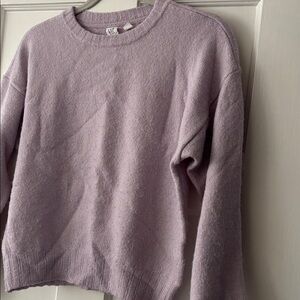 Gap girls L sparkle (subtle) lavender sweater